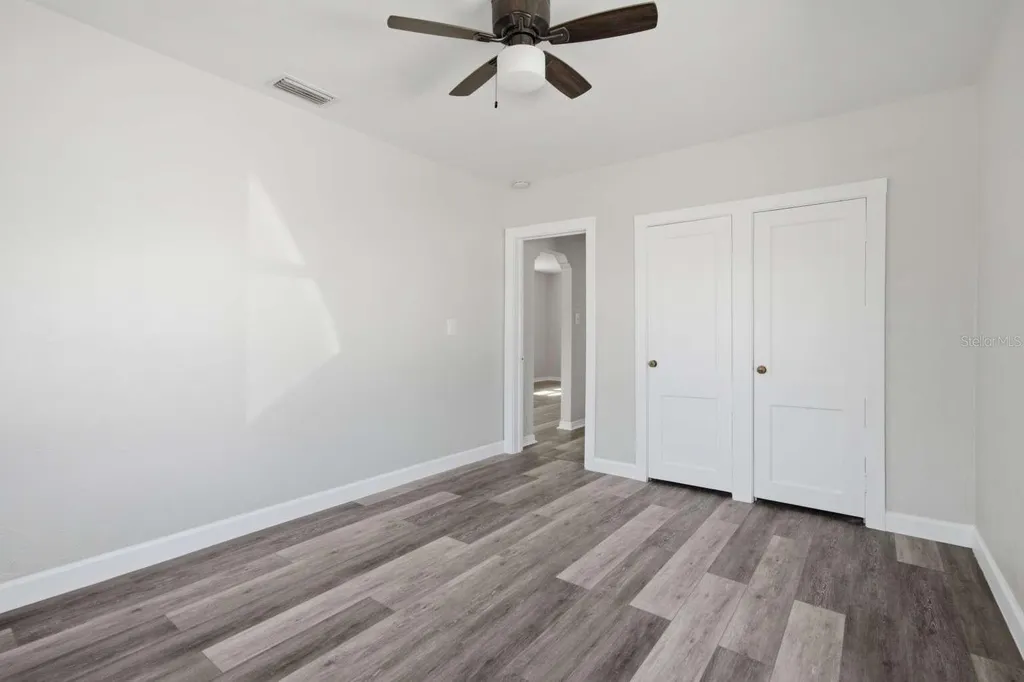 2704 W Leroy Street Tampa FL 33607