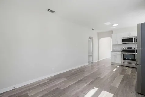 2704 W Leroy Street Tampa FL 33607