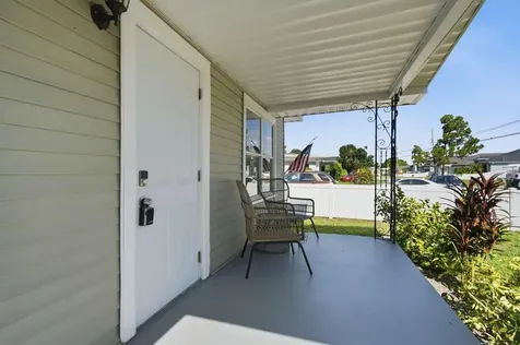 2704 W Leroy Street Tampa FL 33607