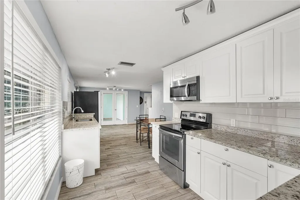 919 Peninsula Road Tarpon Springs FL 34689