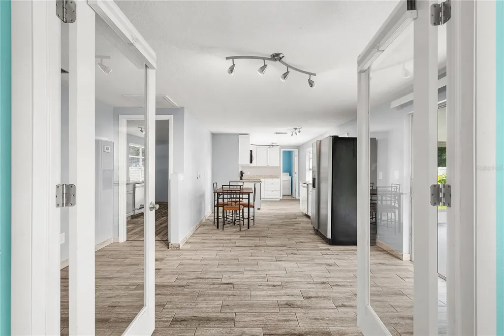 919 Peninsula Road Tarpon Springs FL 34689