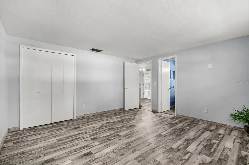 919 Peninsula Road Tarpon Springs FL 34689