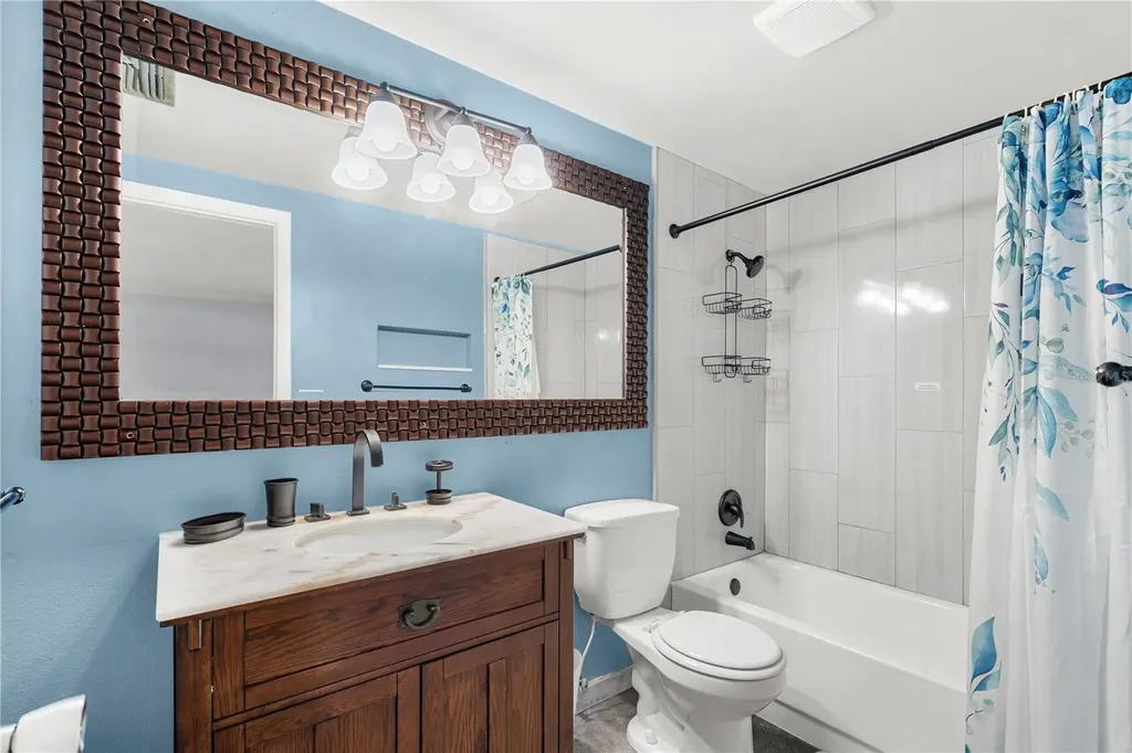 919 Peninsula Road Tarpon Springs FL 34689
