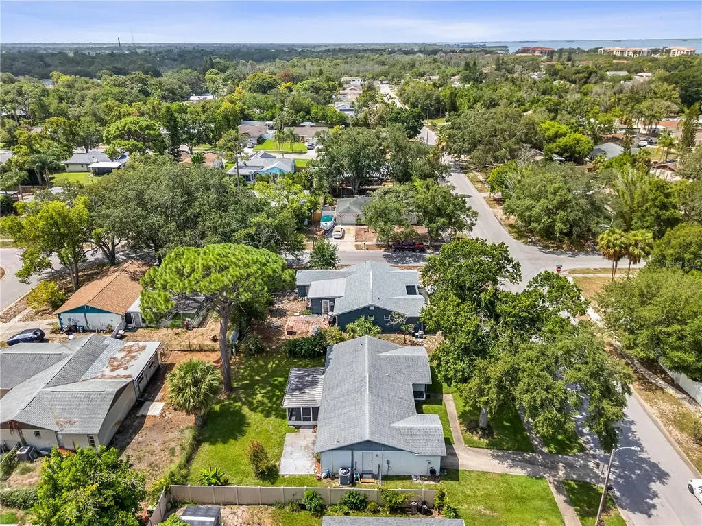 919 Peninsula Road Tarpon Springs FL 34689
