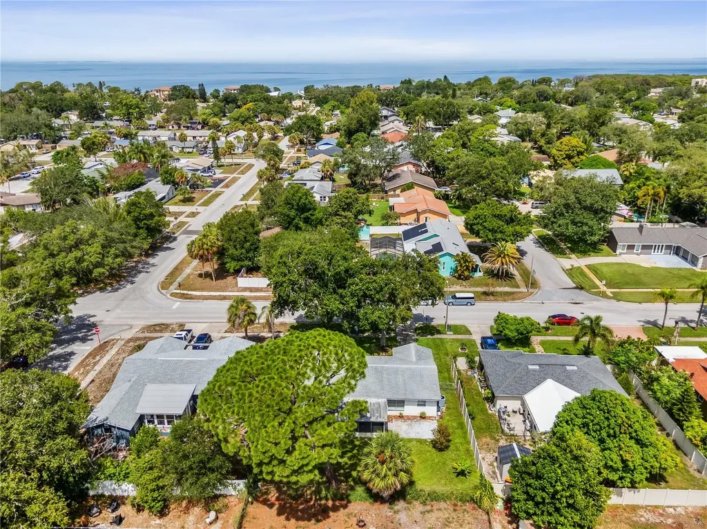 919 Peninsula Road Tarpon Springs FL 34689