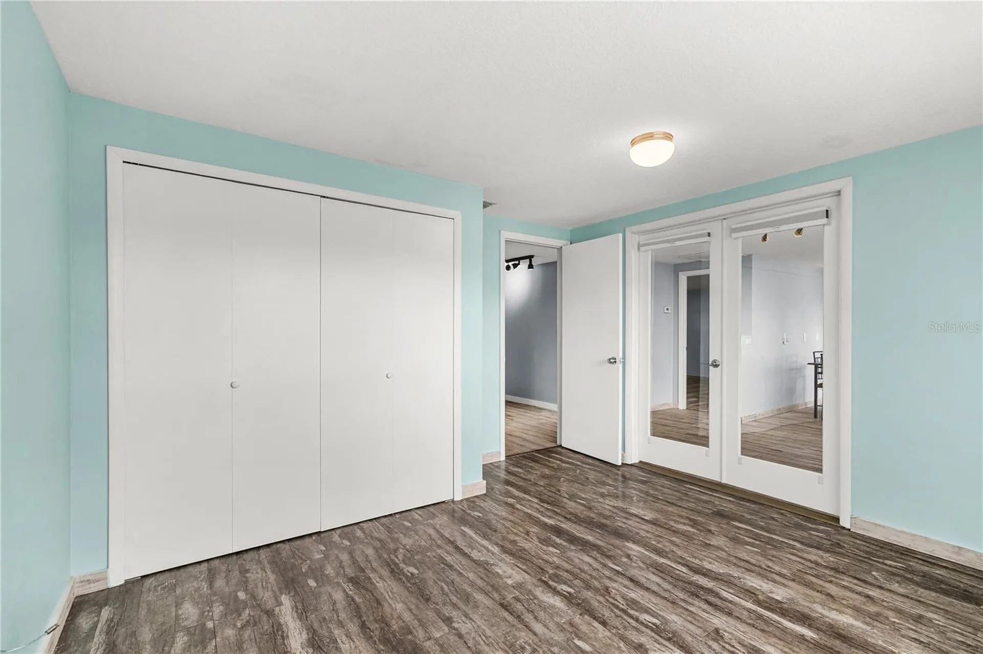 919 Peninsula Road Tarpon Springs FL 34689