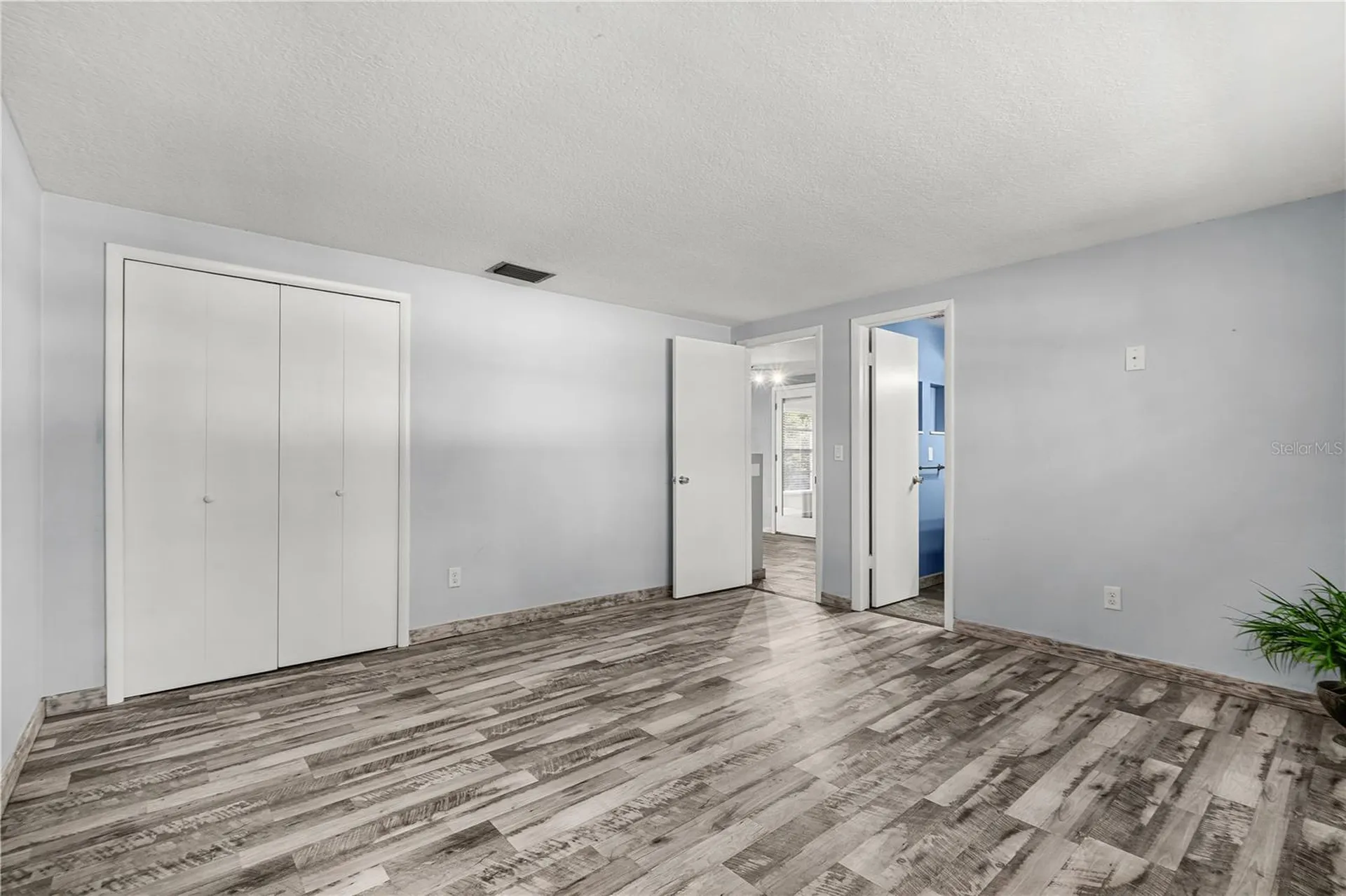 919 Peninsula Road Tarpon Springs FL 34689
