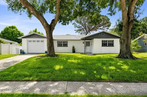 919 Peninsula Road Tarpon Springs FL 34689