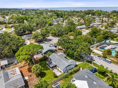 919 Peninsula Road Tarpon Springs FL 34689