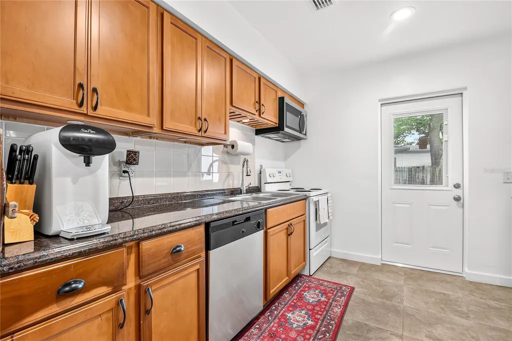 2151 44th Avenue N St Petersburg FL 33714