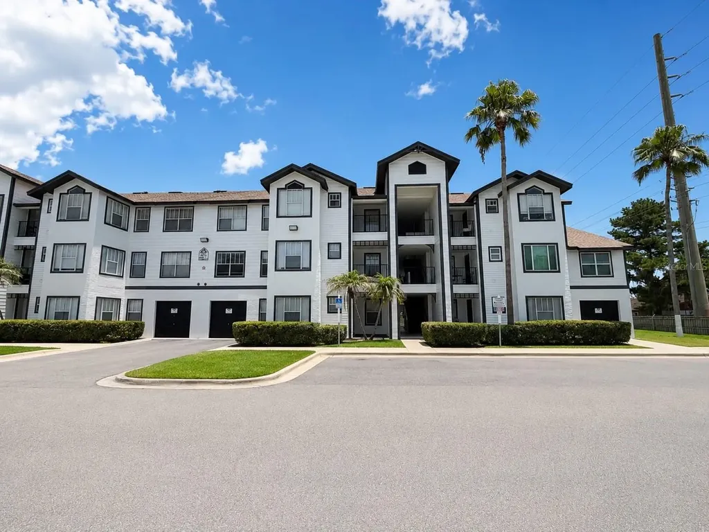 2217 Grand Cayman Court Kissimmee FL 34741