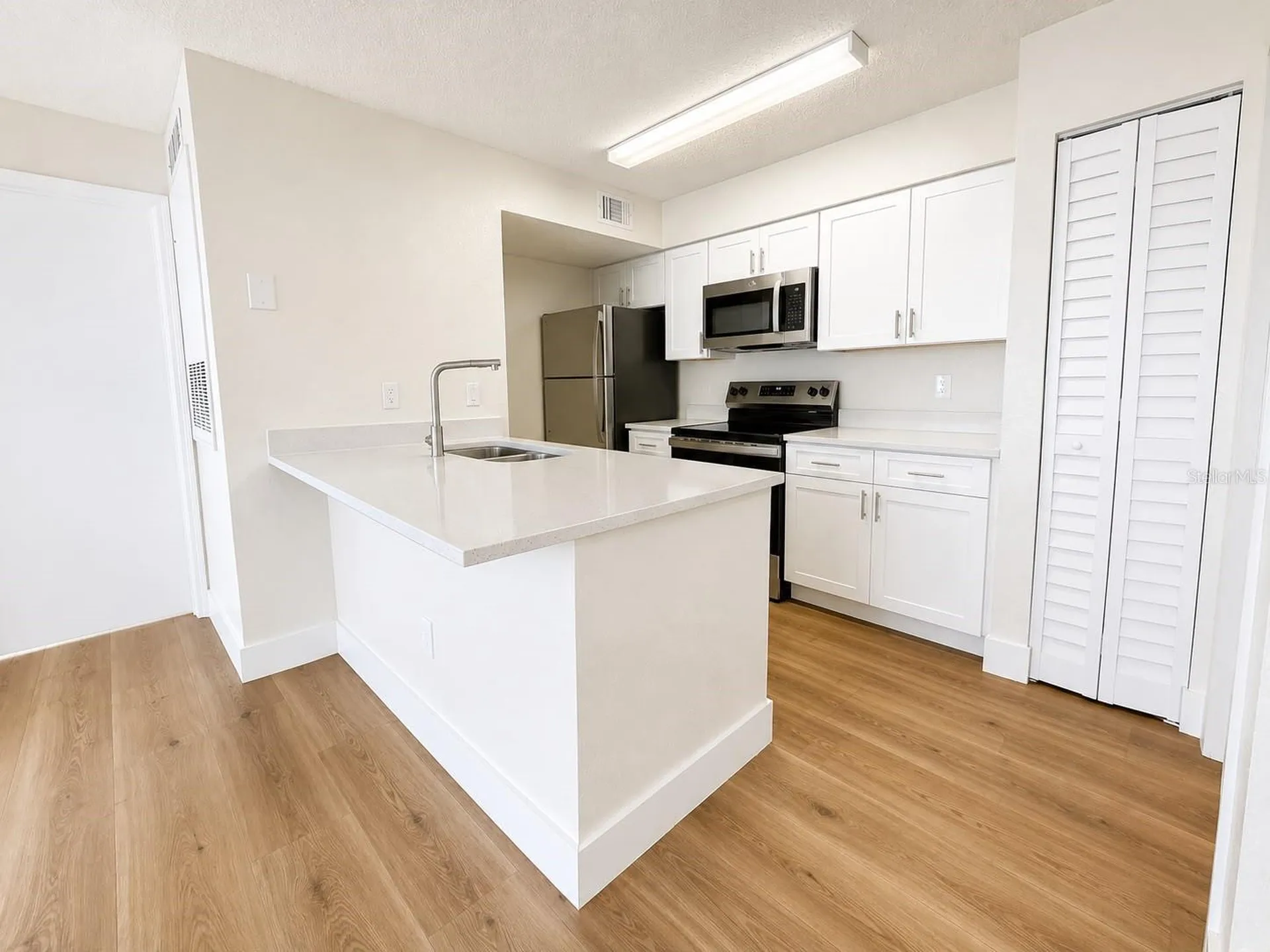 2217 Grand Cayman Court Kissimmee FL 34741