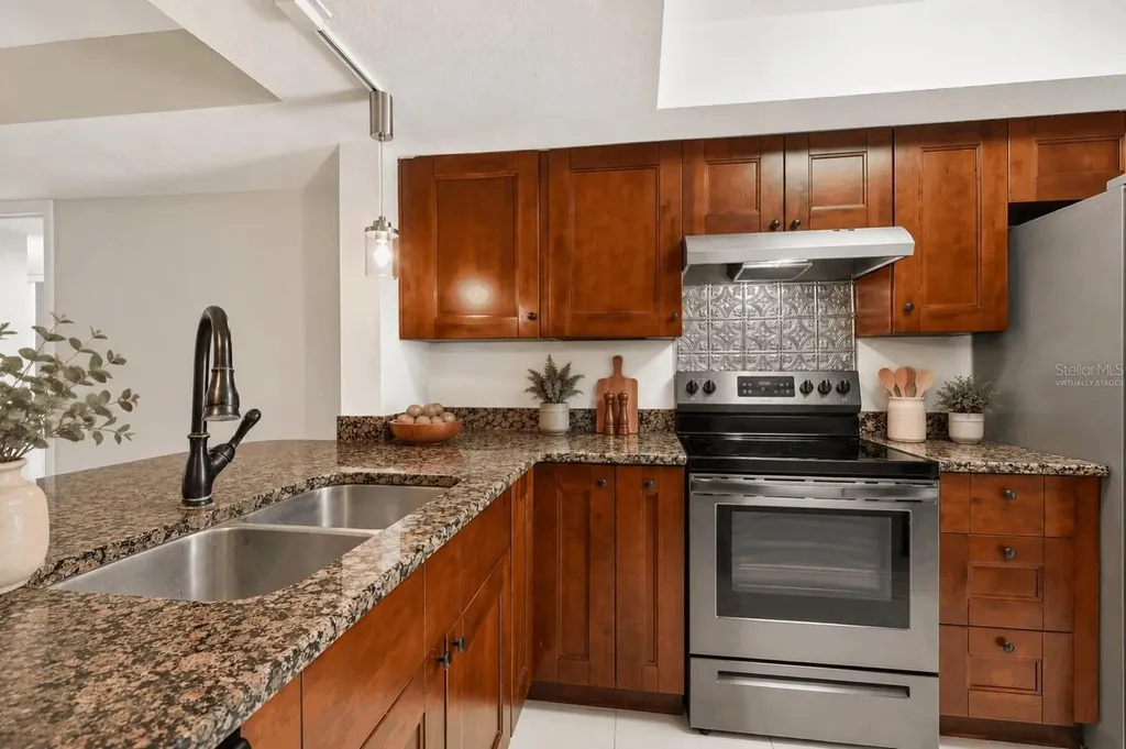 3157 Landmark Drive Clearwater FL 33761