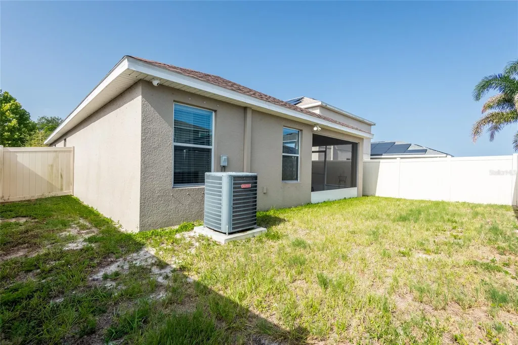 7412 Indigo Oasis Court Gibsonton FL 33534