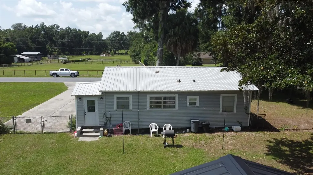 2995 NE 97th Street Road Anthony FL 32617