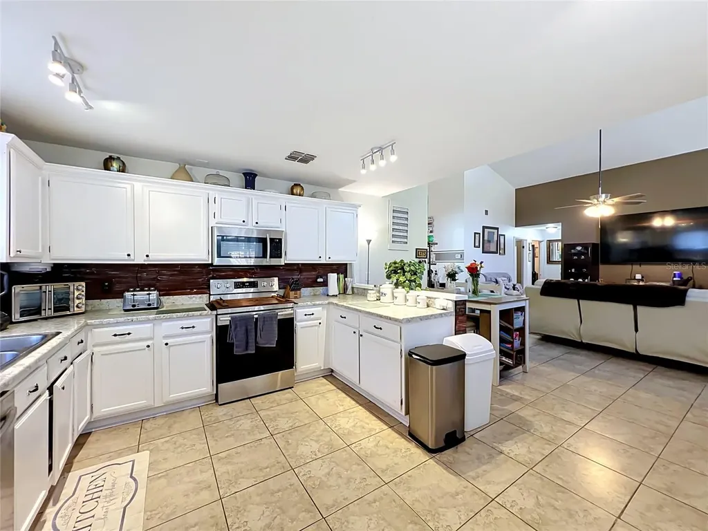 2514 Abbey Avenue Orlando FL 32833