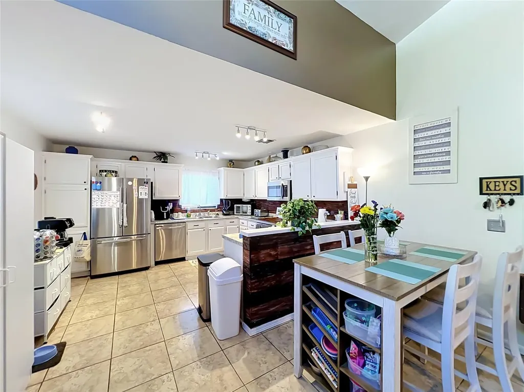 2514 Abbey Avenue Orlando FL 32833