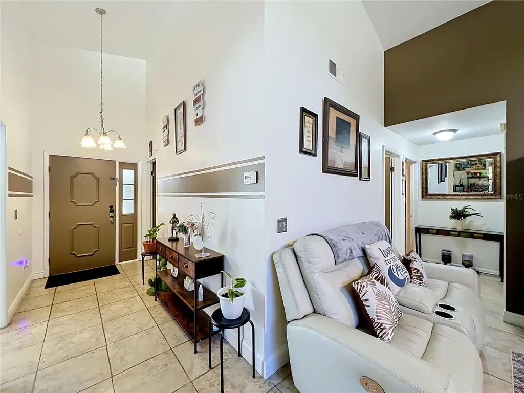 2514 Abbey Avenue Orlando FL 32833