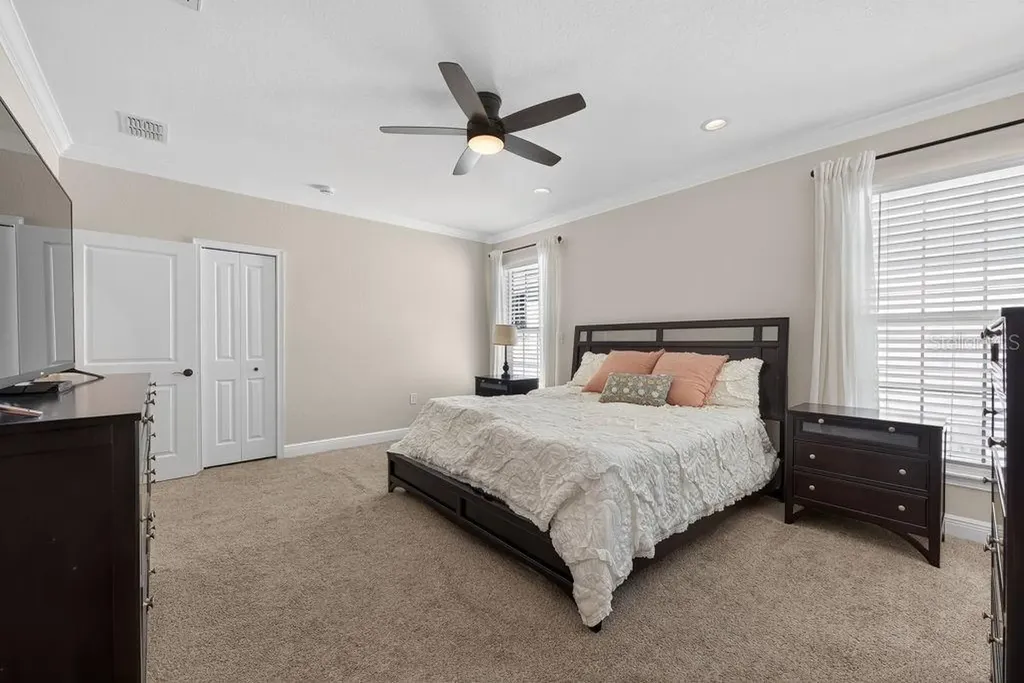 626 35th Avenue N St Petersburg FL 33704