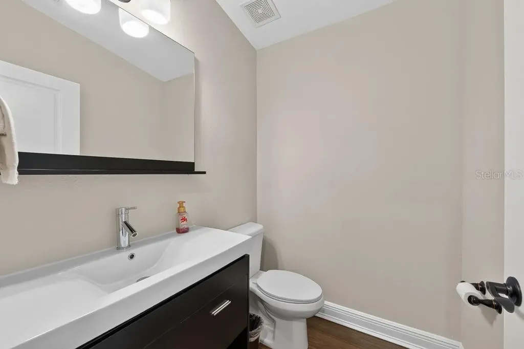 626 35th Avenue N St Petersburg FL 33704