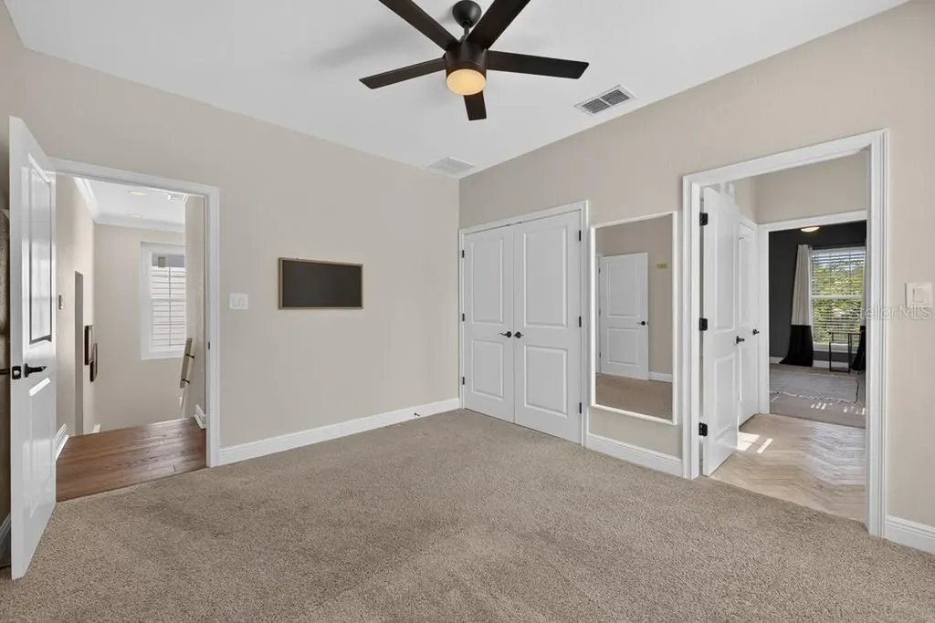 626 35th Avenue N St Petersburg FL 33704