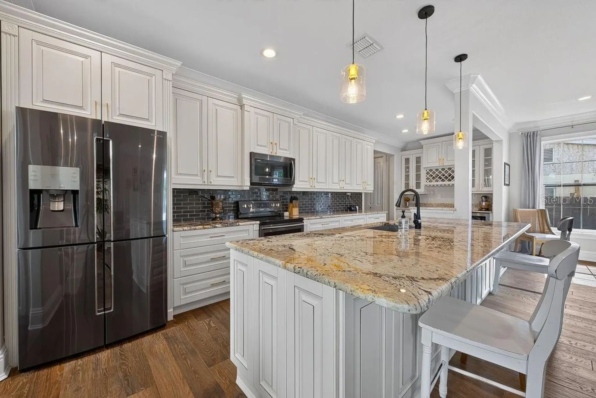 626 35th Avenue N St Petersburg FL 33704