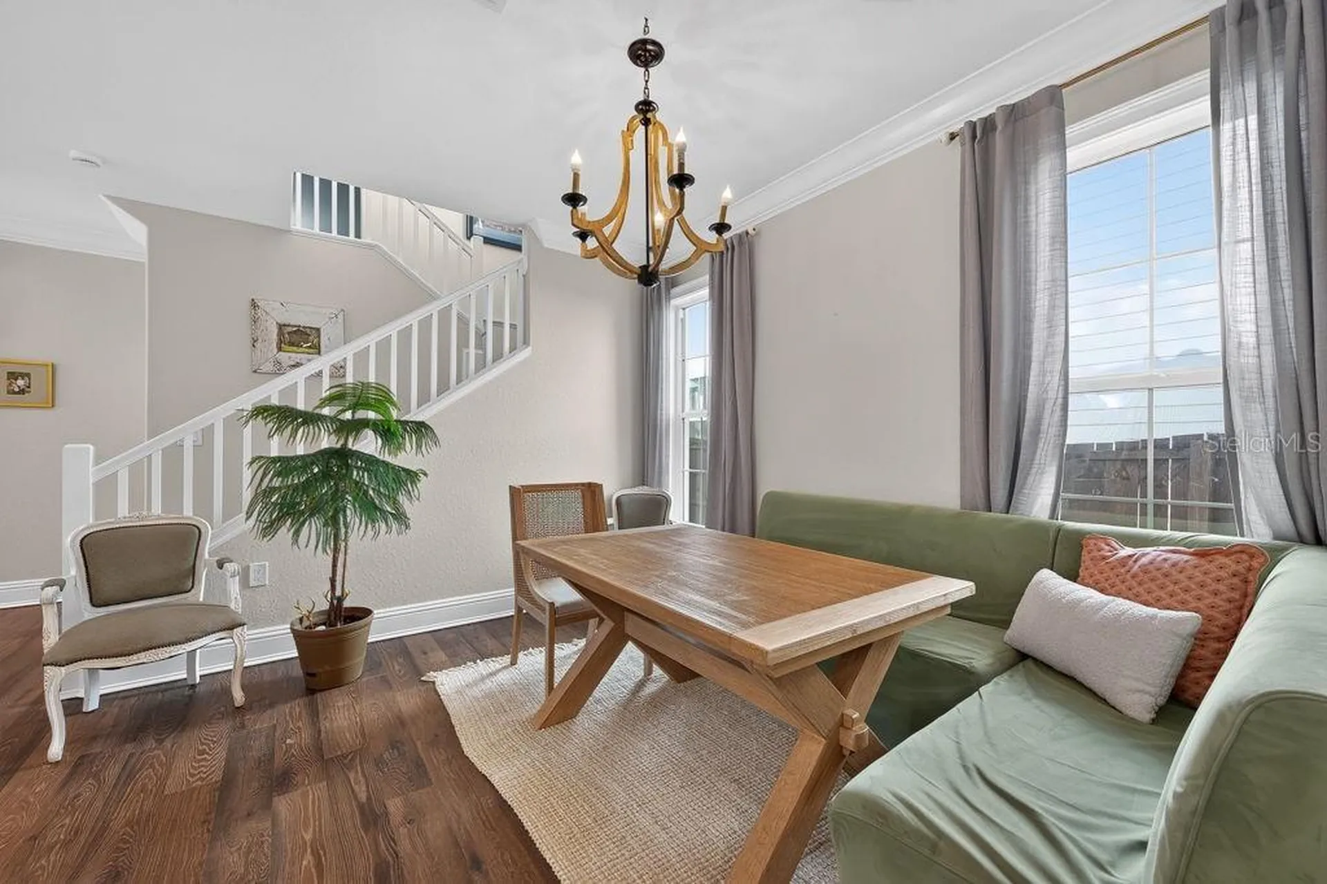 626 35th Avenue N St Petersburg FL 33704