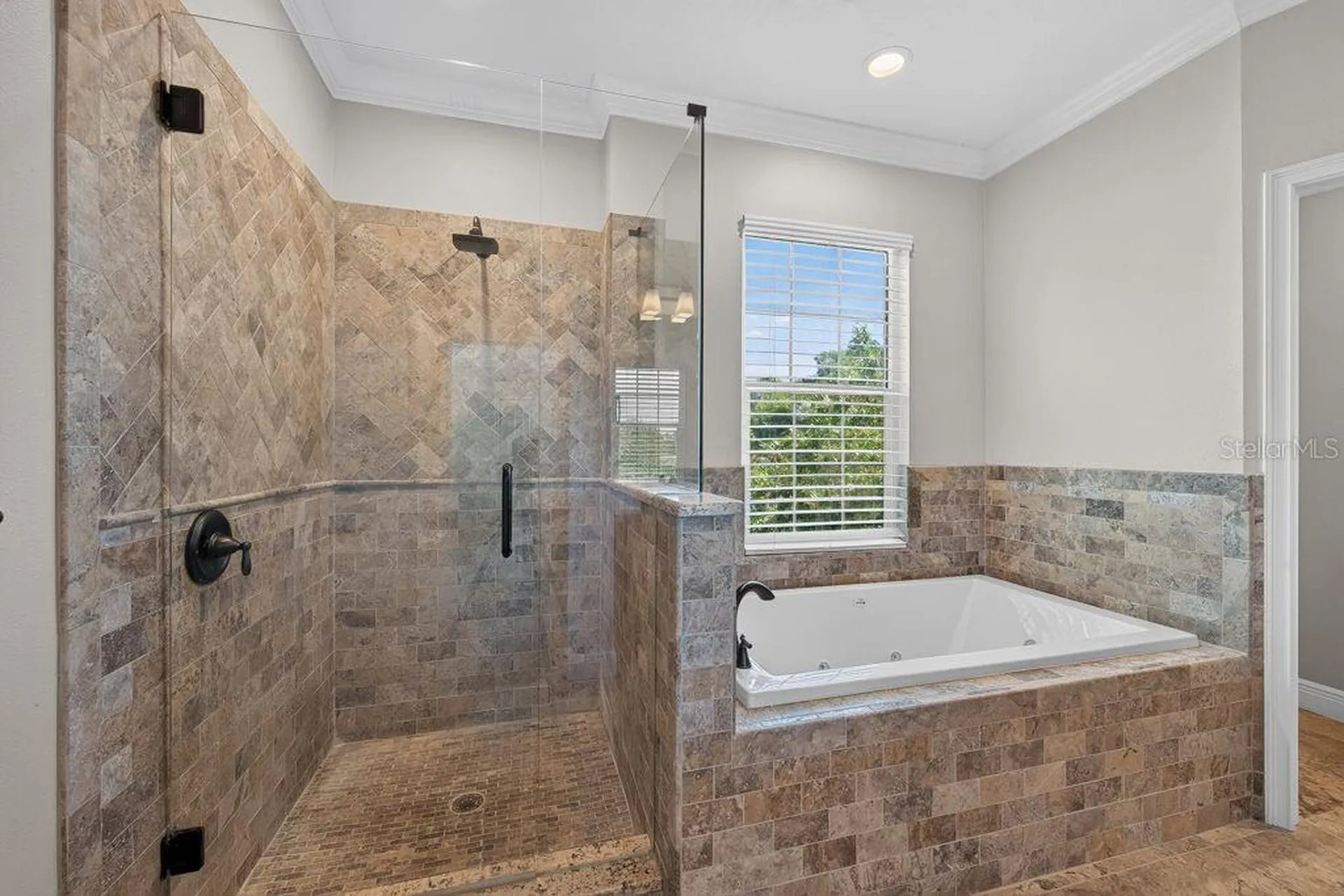 626 35th Avenue N St Petersburg FL 33704