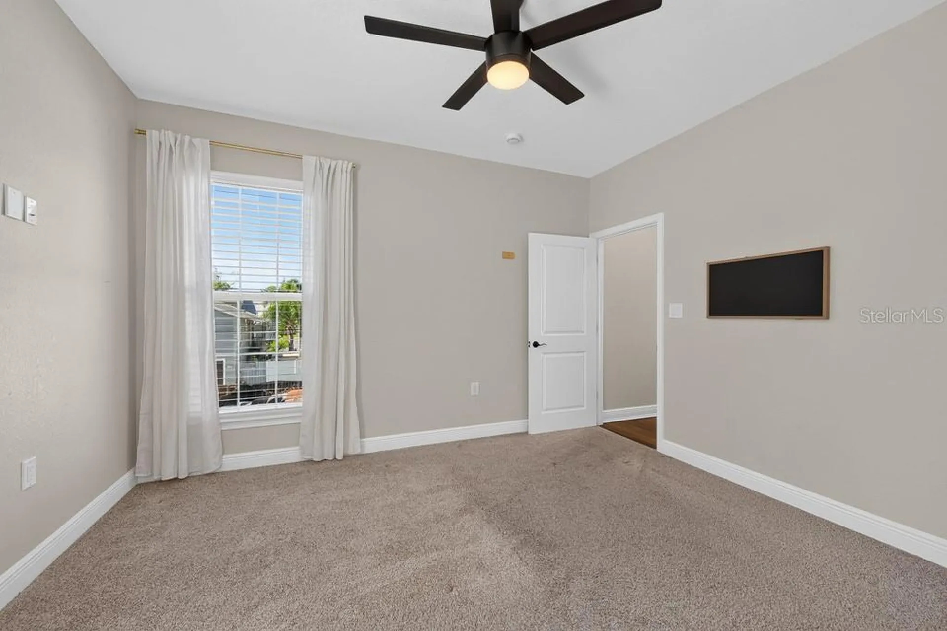 626 35th Avenue N St Petersburg FL 33704