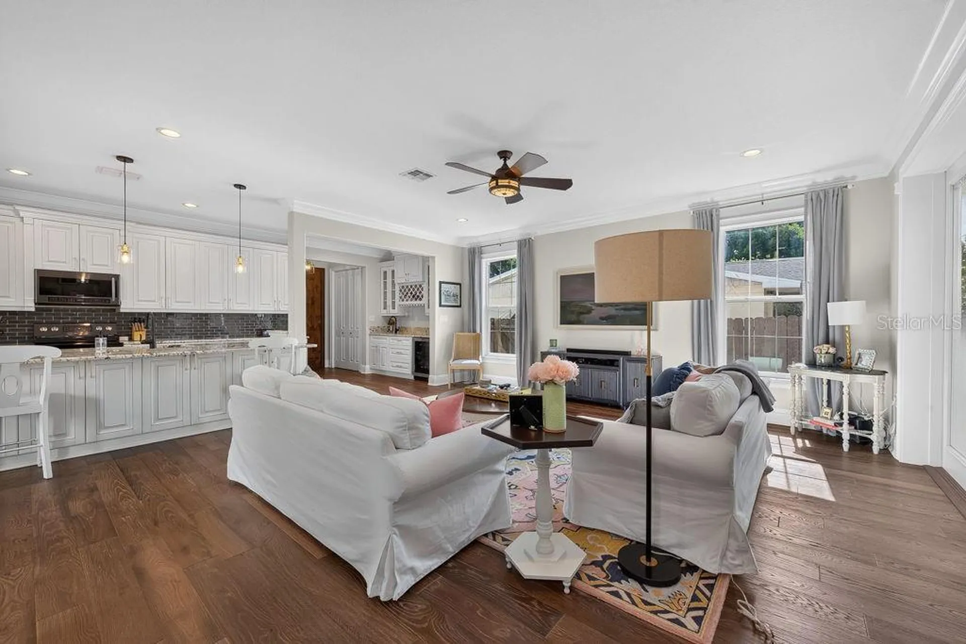 626 35th Avenue N St Petersburg FL 33704
