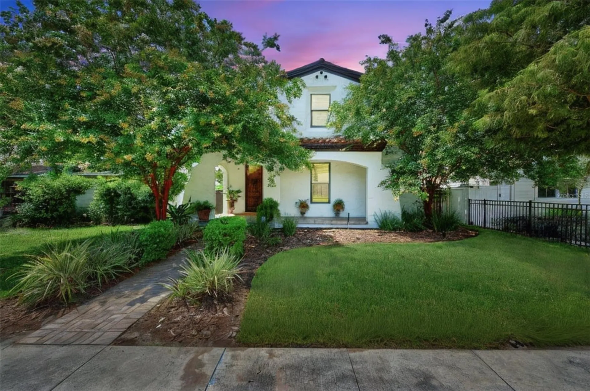 626 35th Avenue N St Petersburg FL 33704