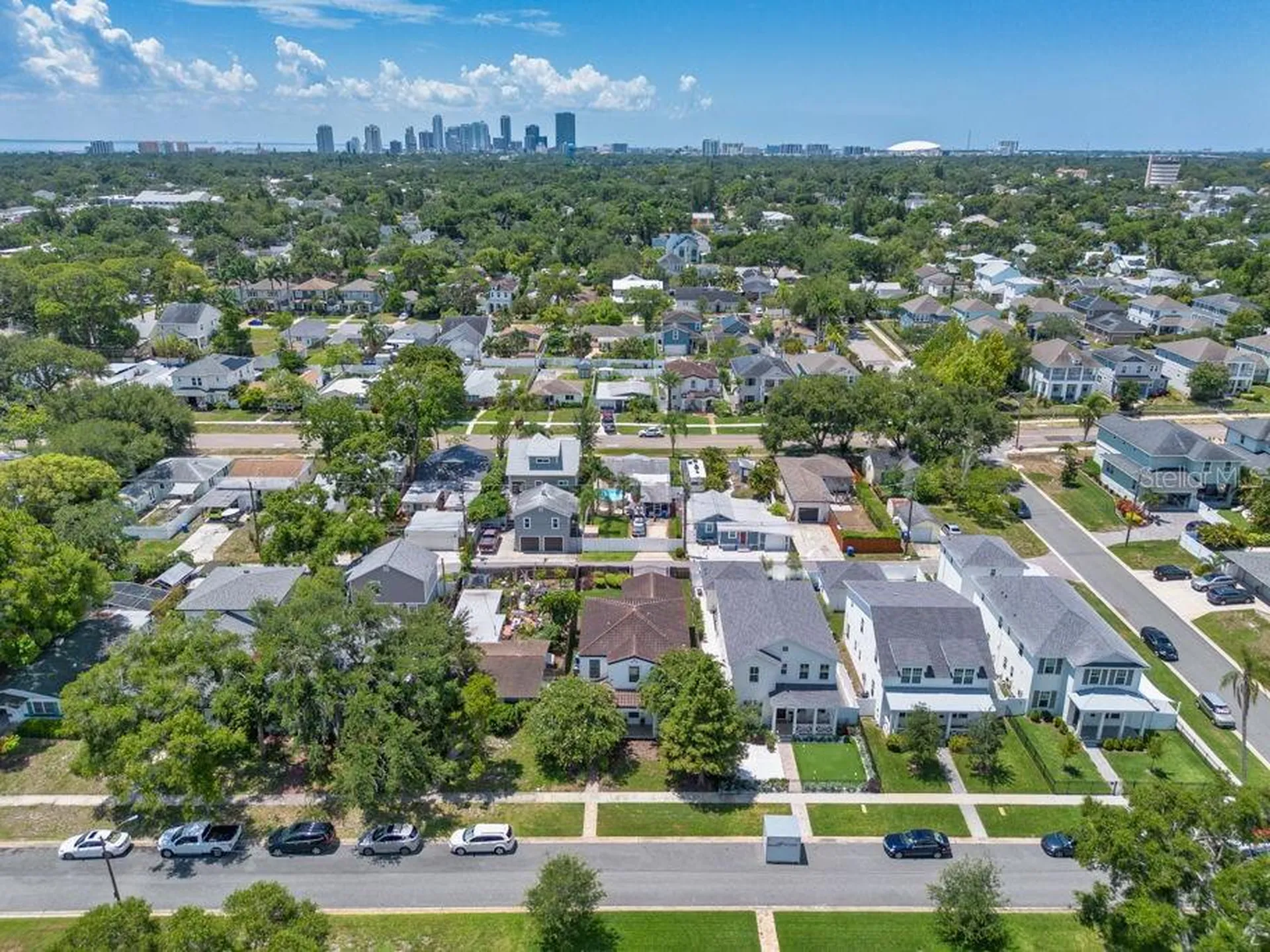 626 35th Avenue N St Petersburg FL 33704