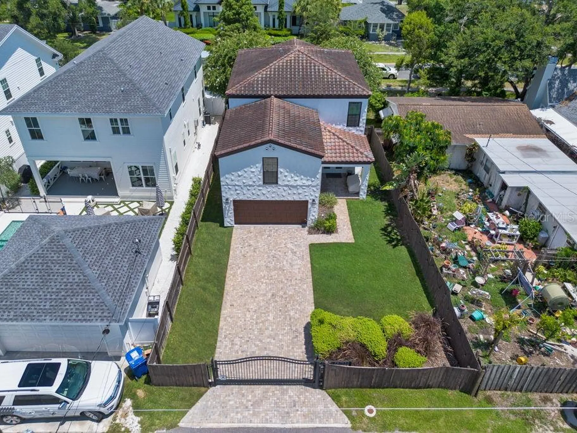 626 35th Avenue N St Petersburg FL 33704