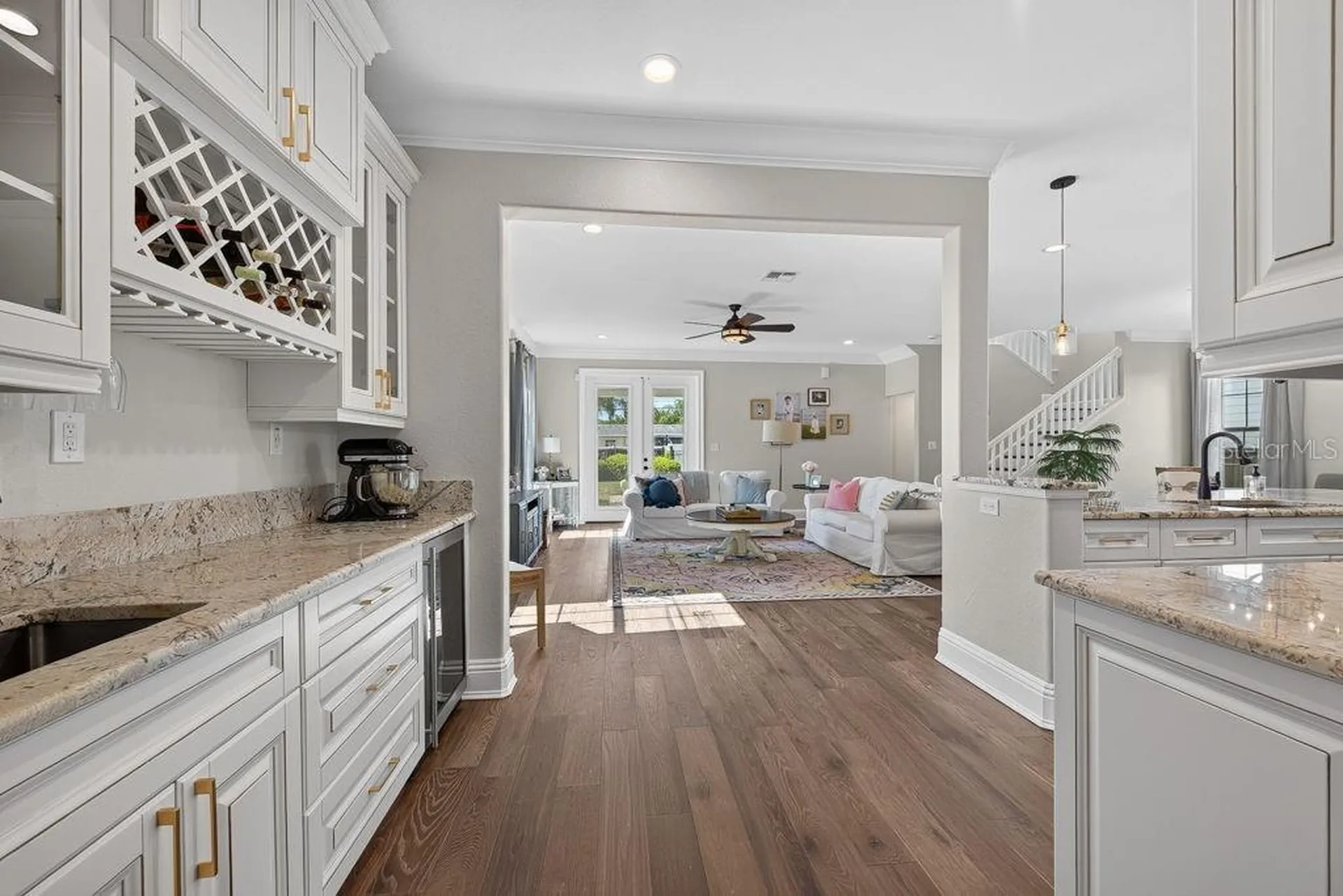626 35th Avenue N St Petersburg FL 33704