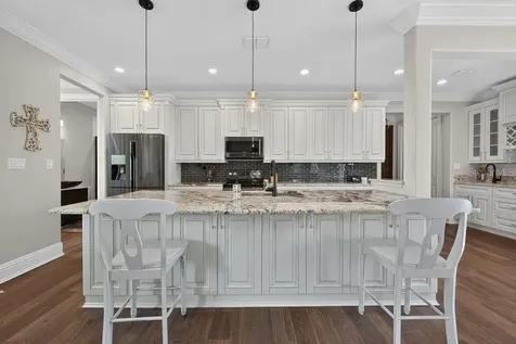 626 35th Avenue N St Petersburg FL 33704