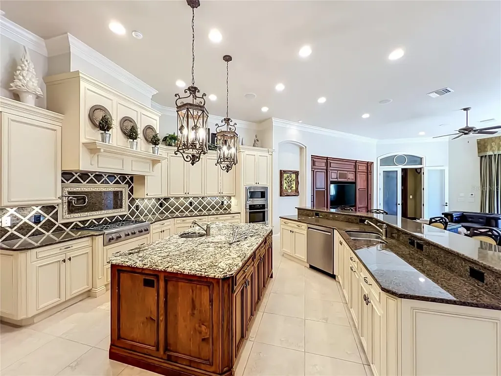 16028 Pendio Drive Montverde FL 34756