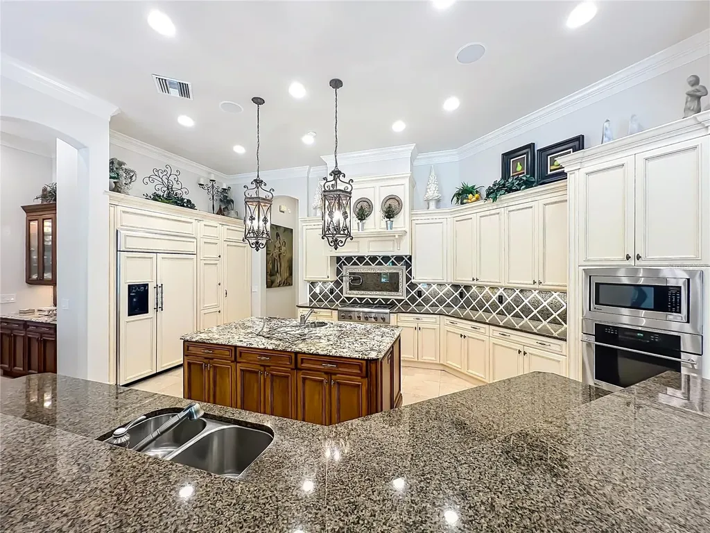 16028 Pendio Drive Montverde FL 34756