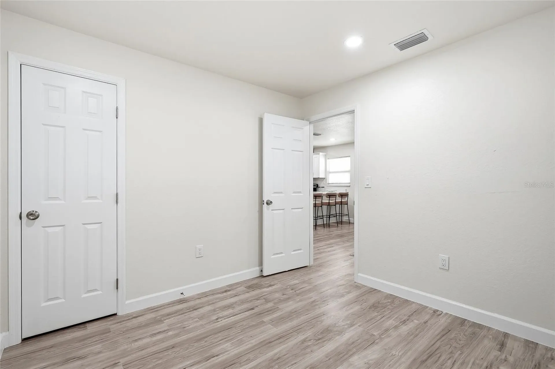 1002 E Seward Street Tampa FL 33604