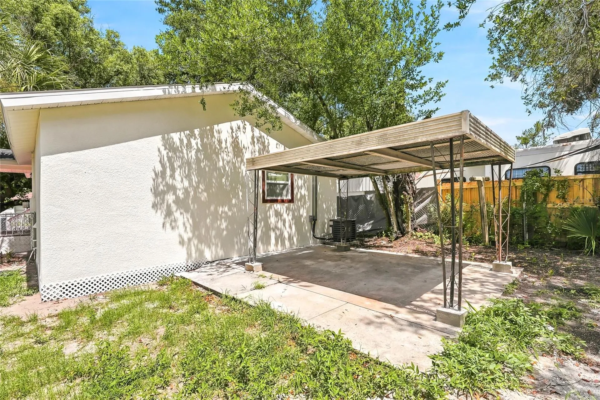 1002 E Seward Street Tampa FL 33604
