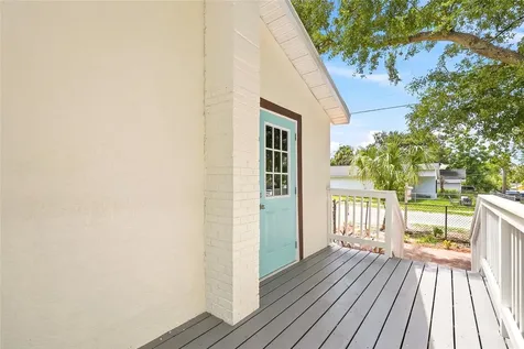 1002 E Seward Street Tampa FL 33604