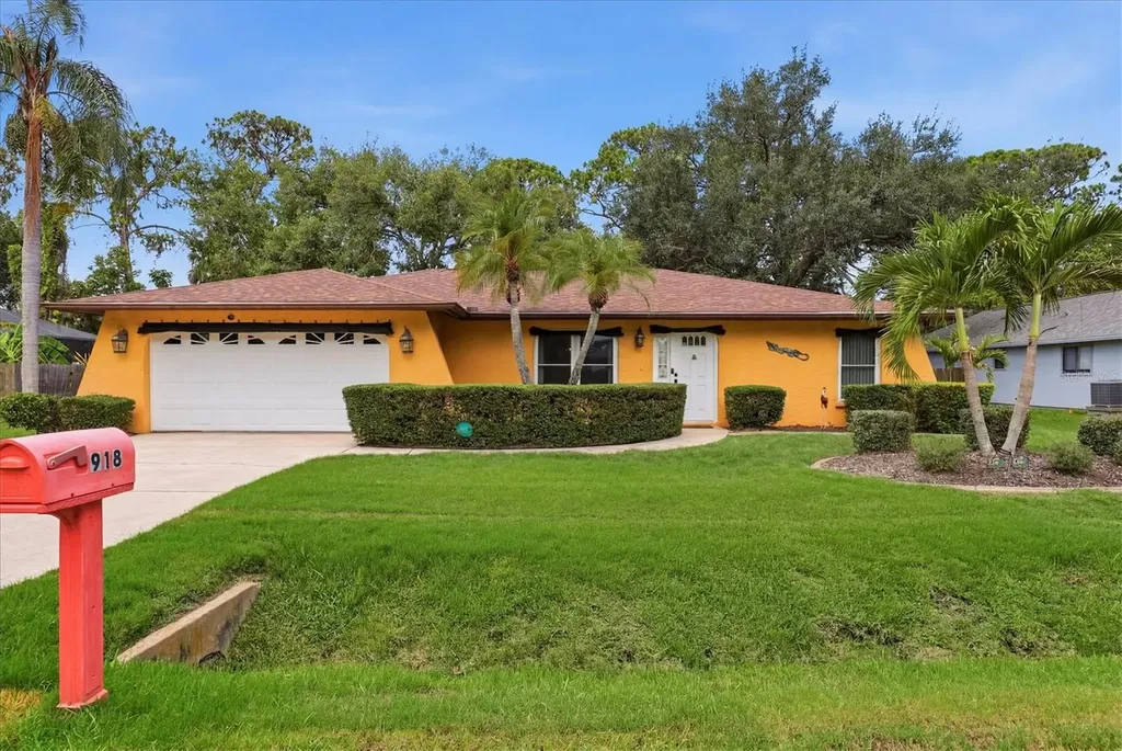 918 Ell Way Sarasota FL 34243