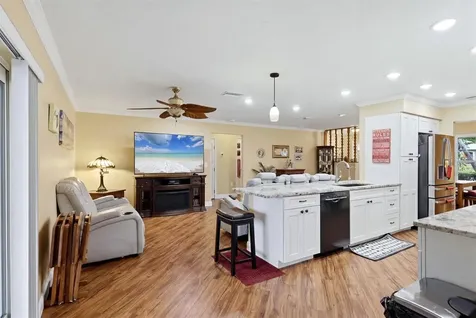 918 Ell Way Sarasota FL 34243