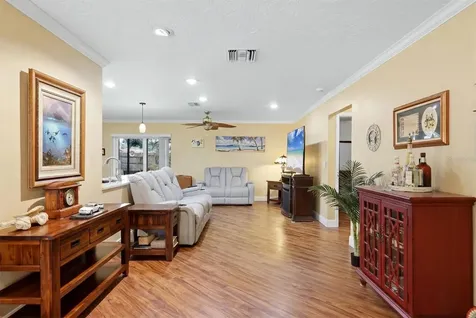 918 Ell Way Sarasota FL 34243