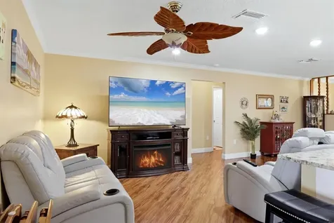 918 Ell Way Sarasota FL 34243