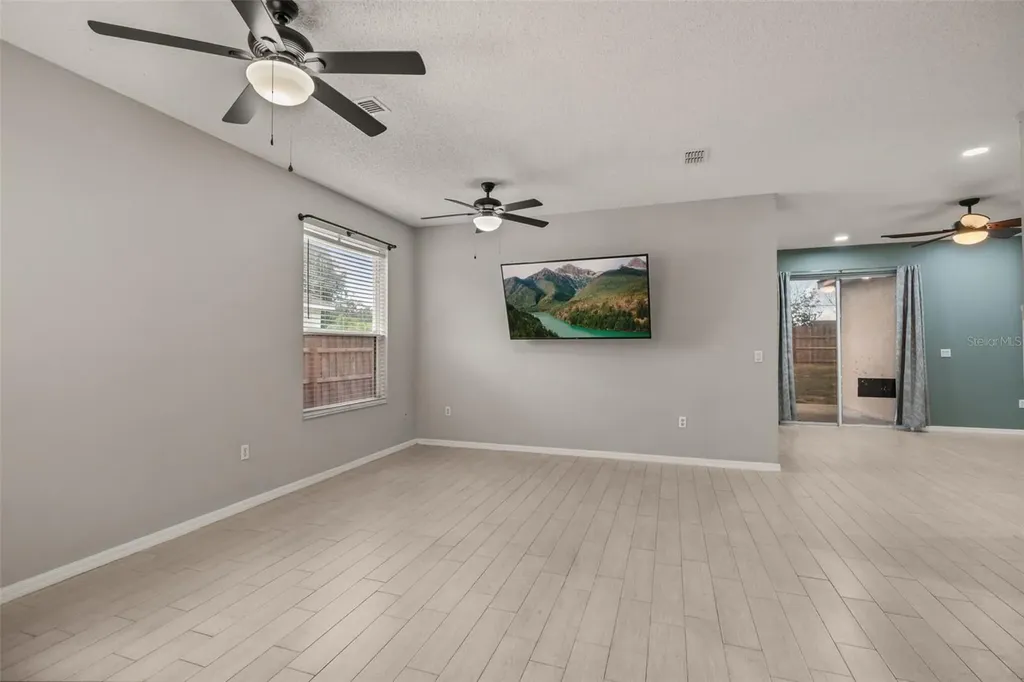 123 Bluff Pass Drive Eustis FL 32726