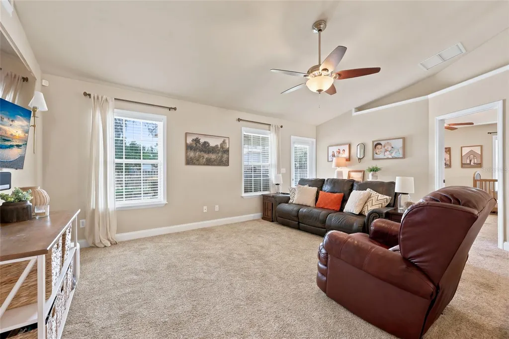 25142 SW 18th Avenue Newberry FL 32669