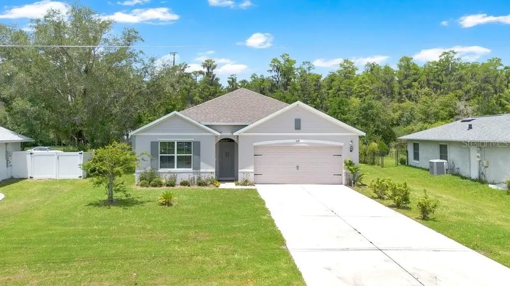 628 Reindeer Drive Kissimmee FL 34759