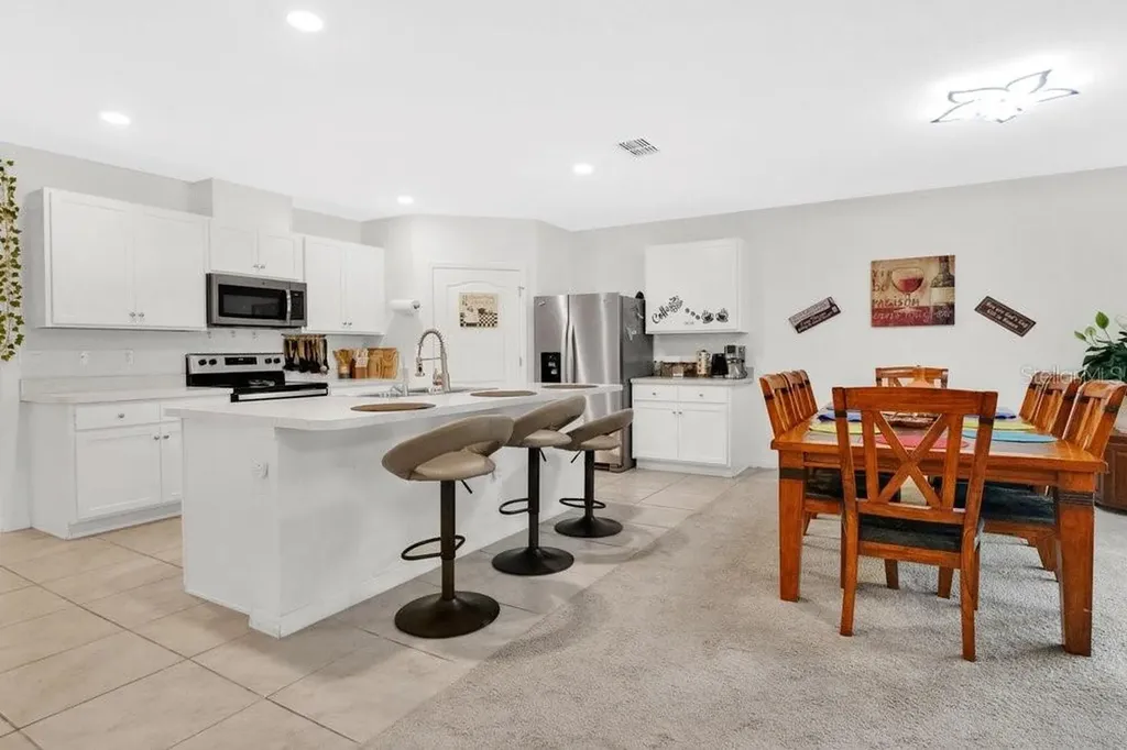 628 Reindeer Drive Kissimmee FL 34759