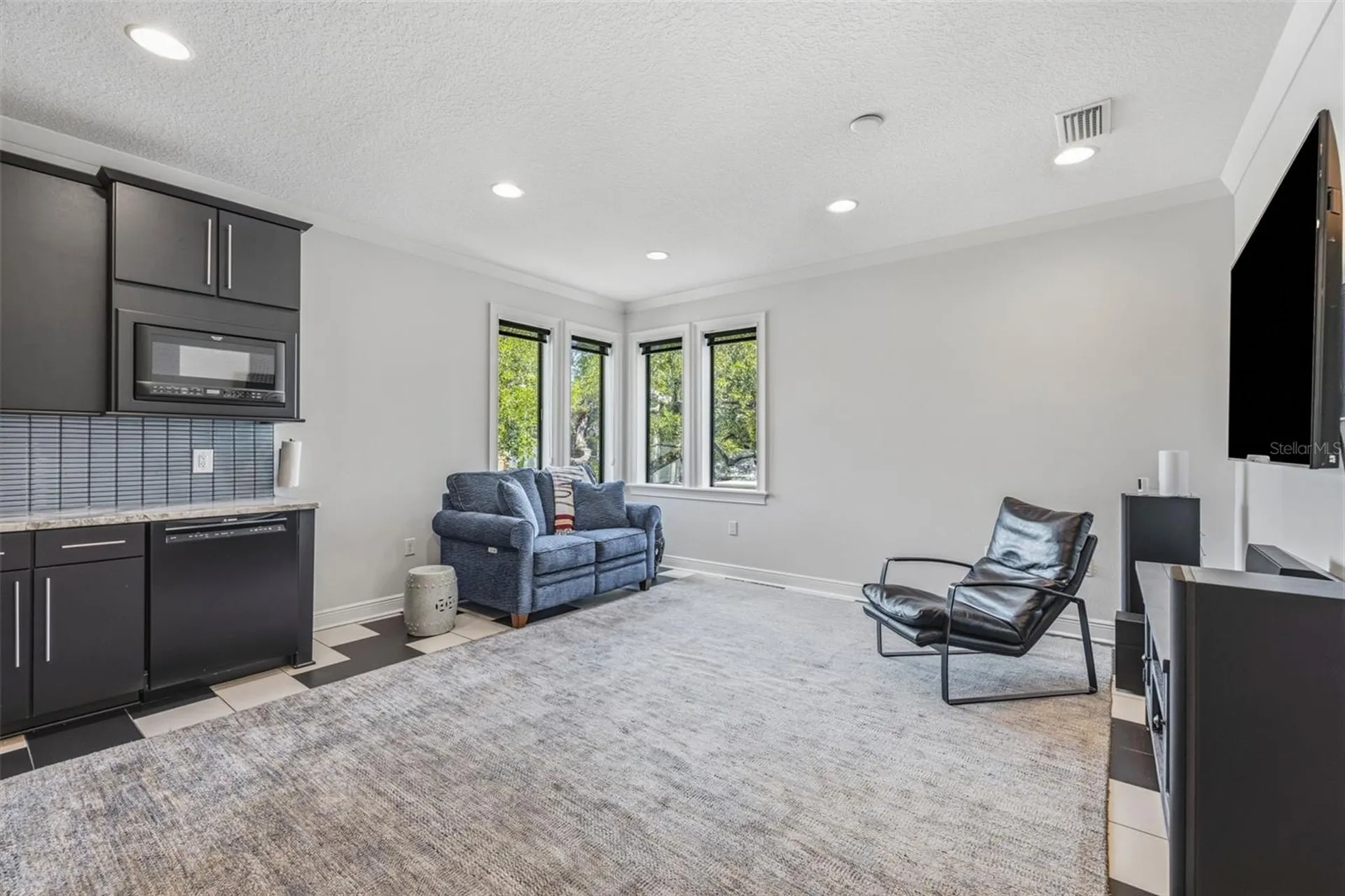 3210 W Villa Rosa Street Tampa FL 33611