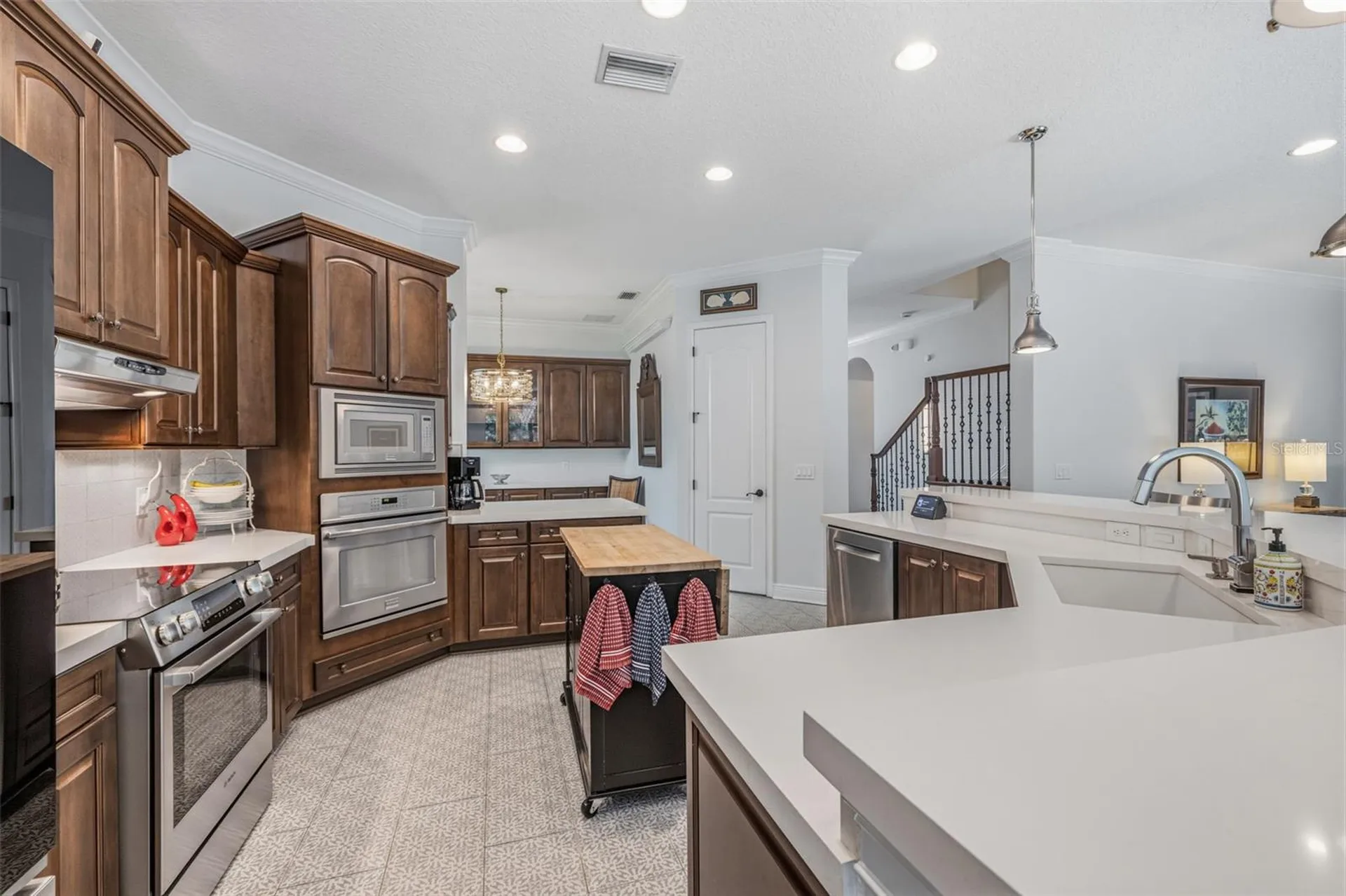 3210 W Villa Rosa Street Tampa FL 33611